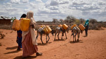 Ethiopian women with water containers