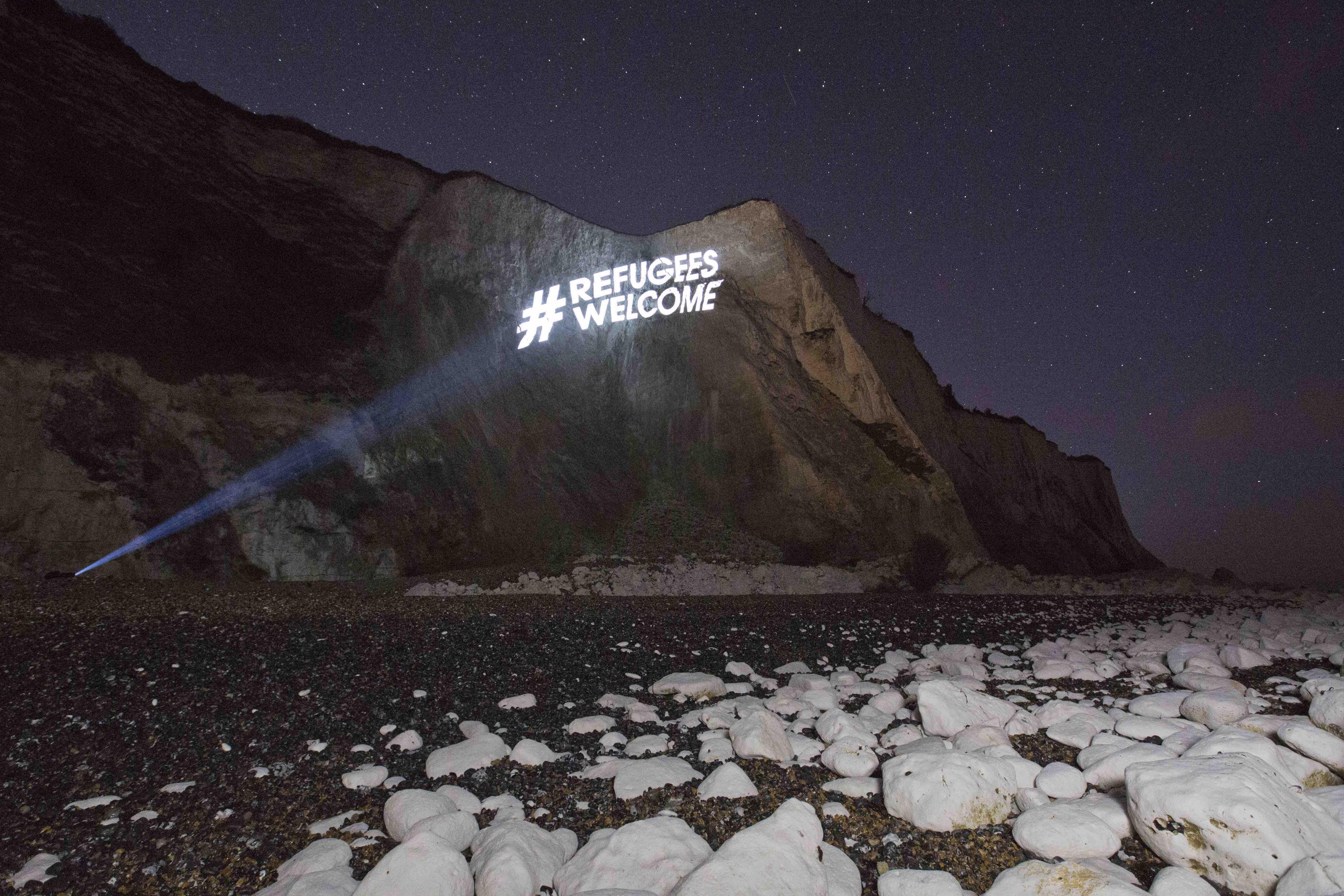#RefugeesWelcome on the white cliffs of dover